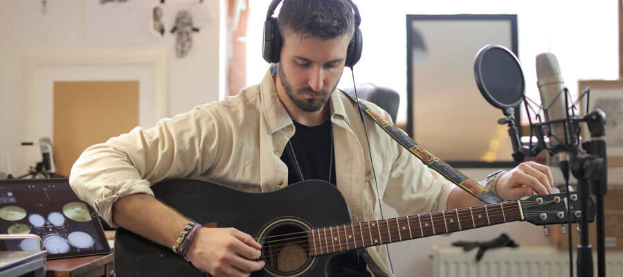 3 Reasons Why Musicians Should Invest in Reliable Web Hosting and SEO Services Featured image 3 Reasons Why Musicians Should Invest in Reliable Web Hosting and SEO Services Boost branding efforts - 3 Reasons Why Musicians Should Invest in Reliable Web Hosting and SEO Services